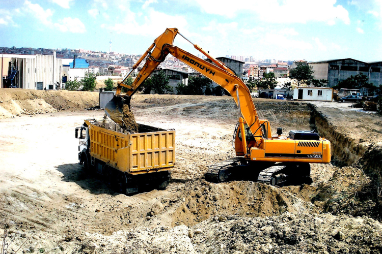 Tekirdağ Hafriyat Hizmetleri: Profesyonel Kazı ve Toprak İşleri